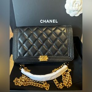 Caviar Chanel Boy WOC Black